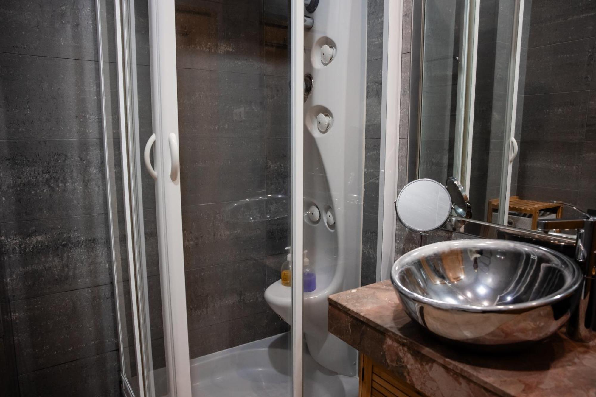 Appartement Premium Flat At Ajuda/belem With Balcony, Parking! *